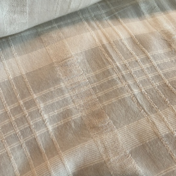 Old Navy Plus size XL Ivory color long sleeve blouse w tassel tie - Picture 8 of 12